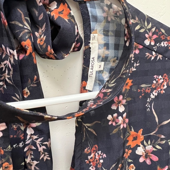 Tularosa Eli Blouse MD - Picture 8 of 8